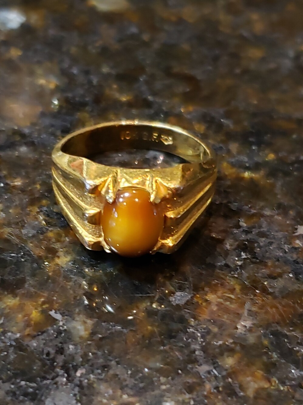 Vintage Ring 10K Gold-Filled Men’s Tiger’s Eye Ring — Size 10.5